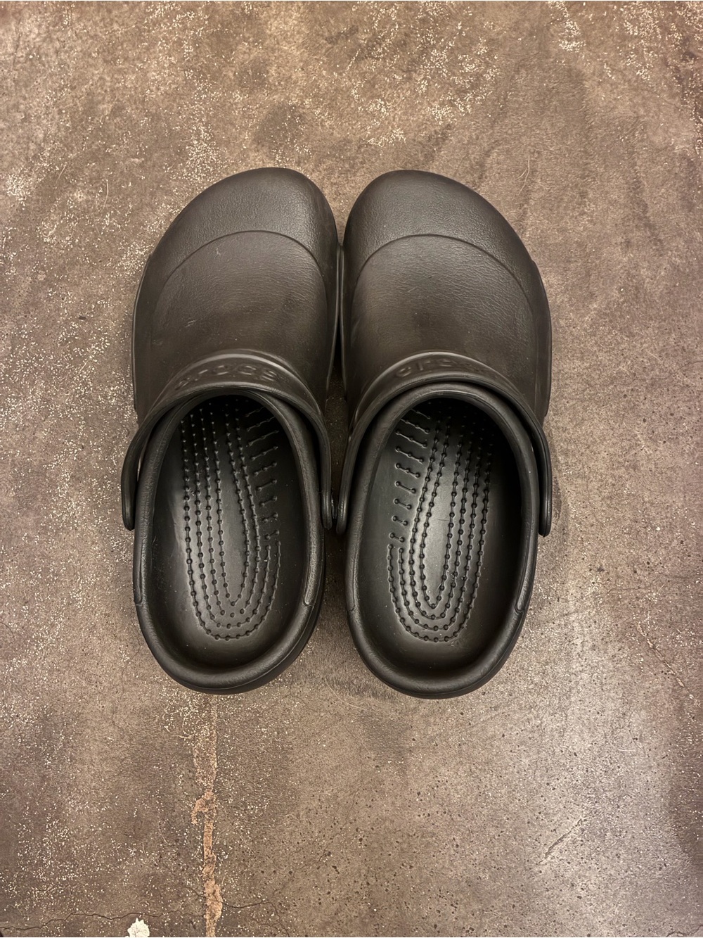 CROCS Men's Classic Black Slip-On Clogs